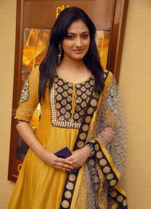 Actress Haripriya Pics 04