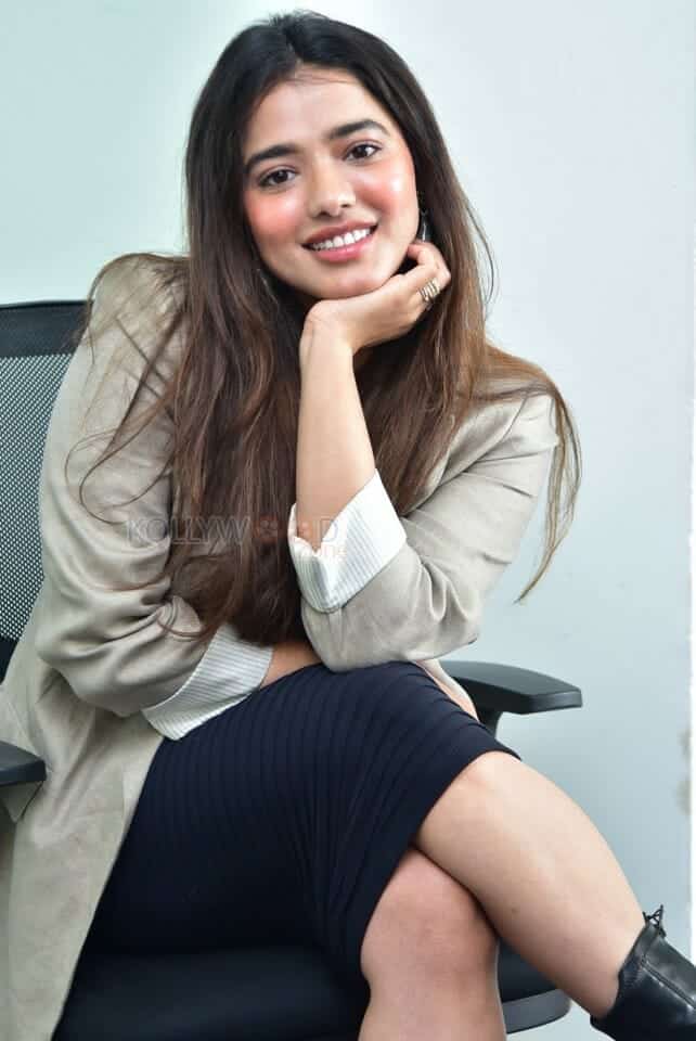 Actress Ketika Sharma at Bro Interview Photos 14