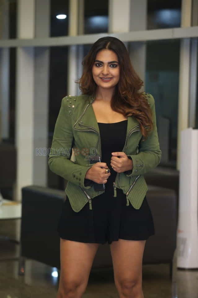 Actress Neha Deshpande At Beautyland In Jrc Convention Centre Photos 14