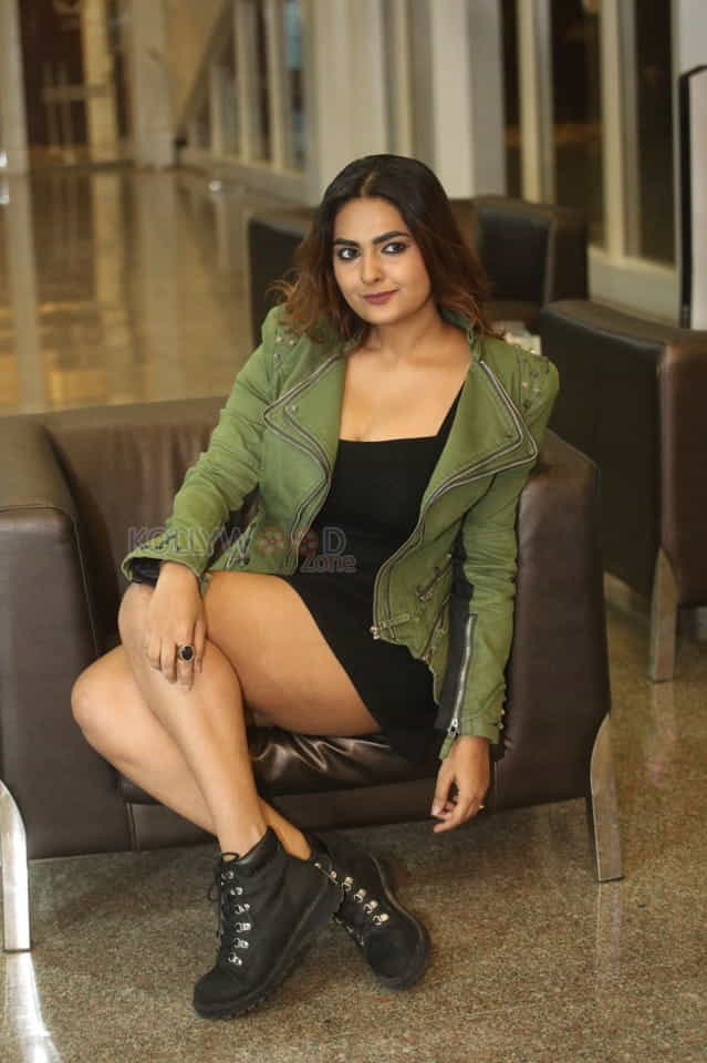 Actress Neha Deshpande At Beautyland In Jrc Convention Centre Photos 18