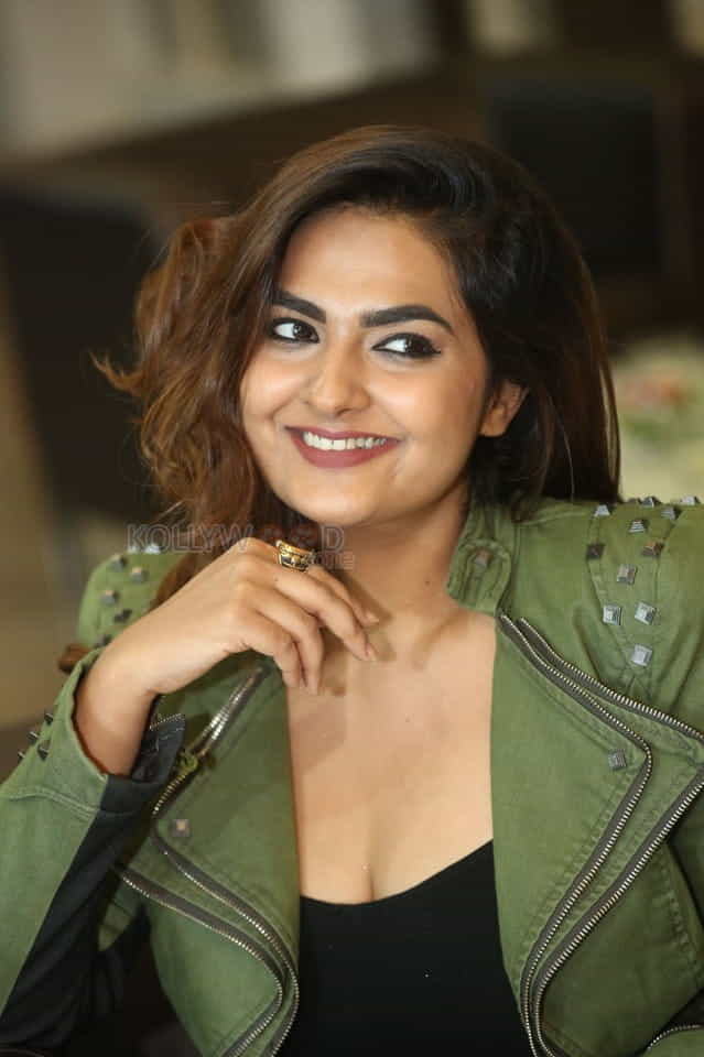 Actress Neha Deshpande At Beautyland In Jrc Convention Centre Photos 23