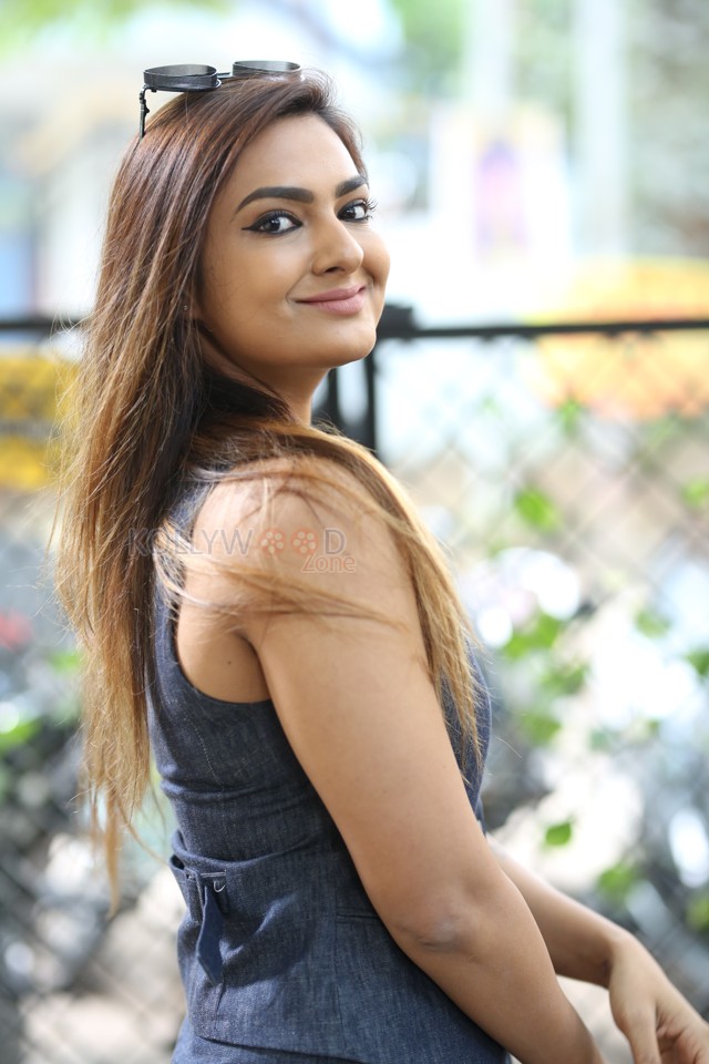 Actress Neha Deshpande at O Andala Rakshasi Press Meet Stills 17