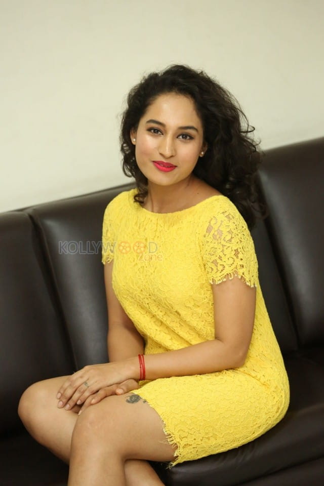 Actress Pooja Ramachandran Interview Photos 18