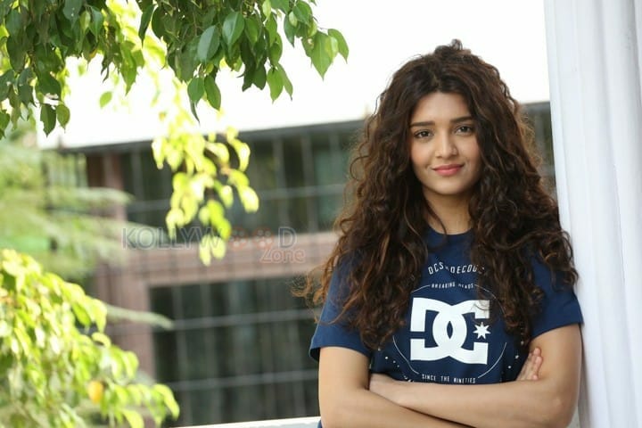 Actress Ritika Singh Interview Pictures 08