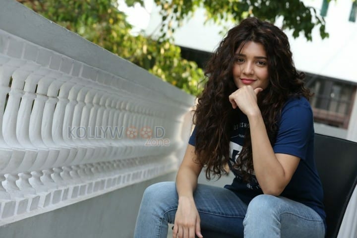 Actress Ritika Singh Interview Pictures 11