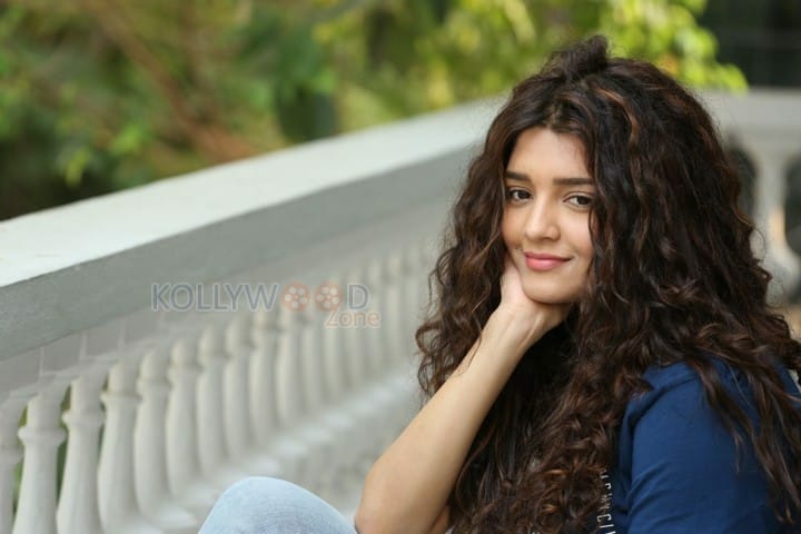 Actress Ritika Singh Interview Pictures 21