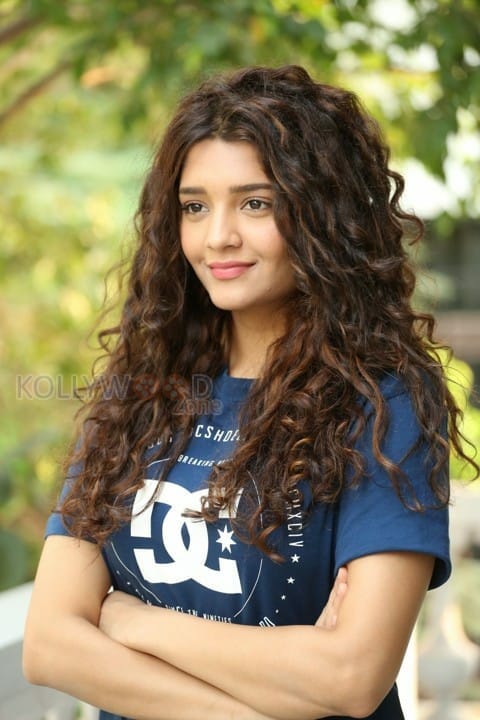 Actress Ritika Singh Interview Pictures 37