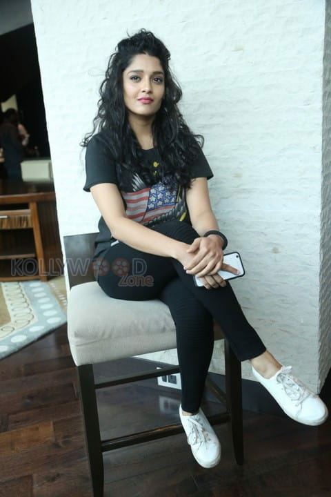 Actress Ritika Singh Photos 04