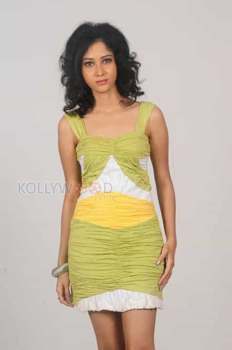 Actress Sindhu Affan Hot Photos 05