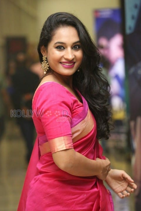 Beautiful Actress Pooja Ramachandran Saree Pictures 03