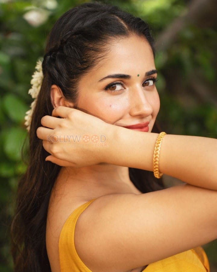 Beautiful Ruhani Sharma in a Yellow Silk Saree with Sleeveless Blouse Photos 01