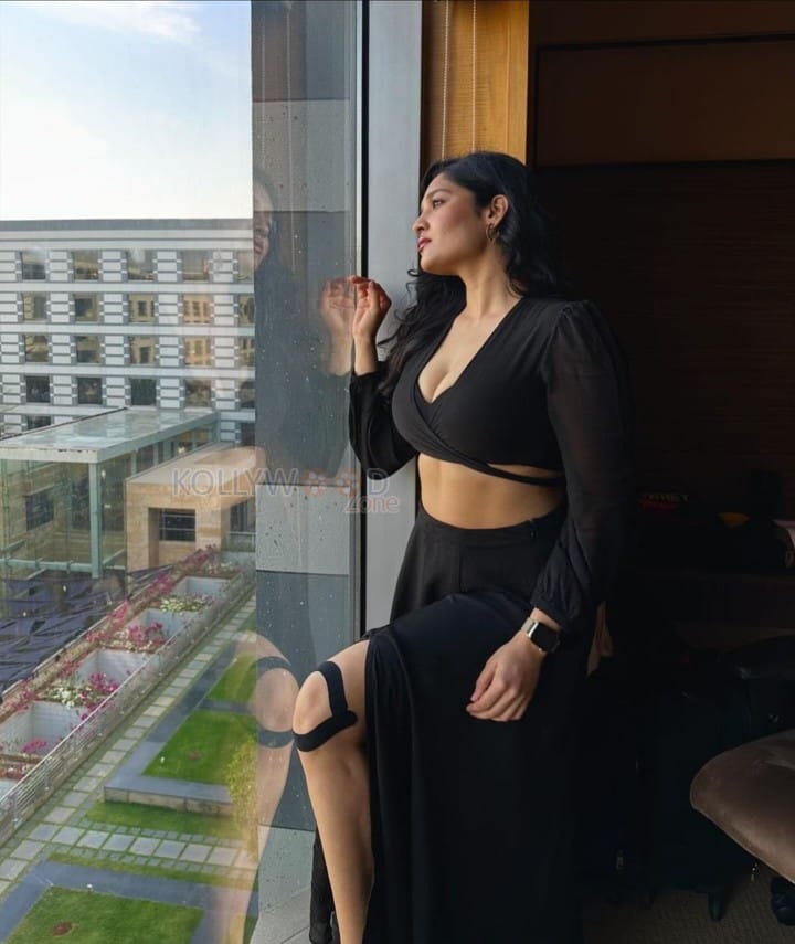 Ravishing Beauty Ritika Singh is Stunning in a Black Low Neck Crop Top with Matching Skirt Photos 09