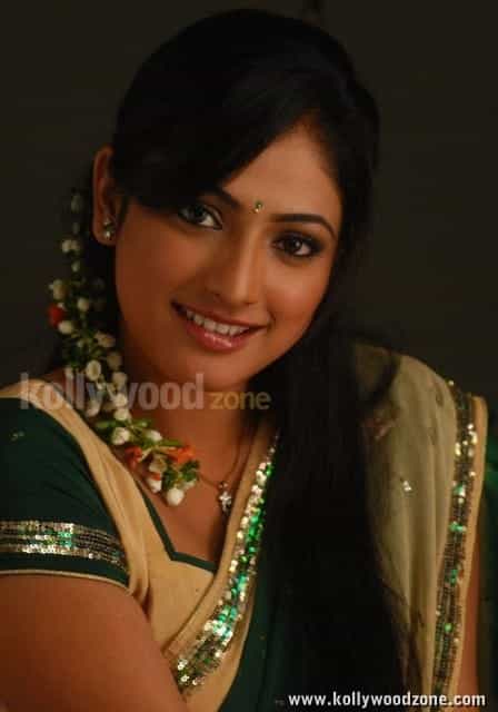 Sexy Haripriya Pictures 01