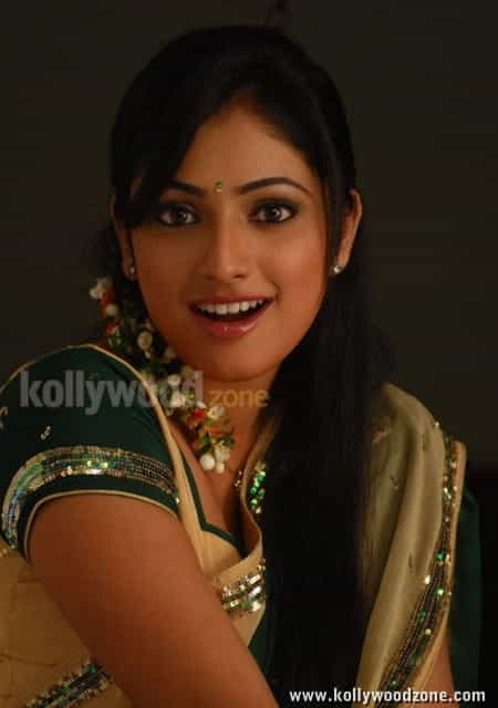 Sexy Haripriya Pictures 08