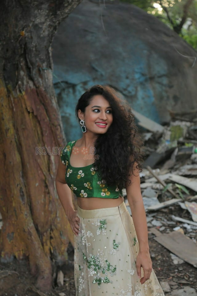 South Actress Pooja Ramachandran Photo Shoot Pictures 02