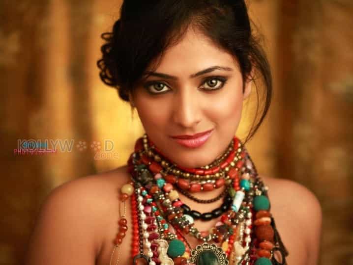 South Indian Actress Hari Priya Photoshoot Stills 05