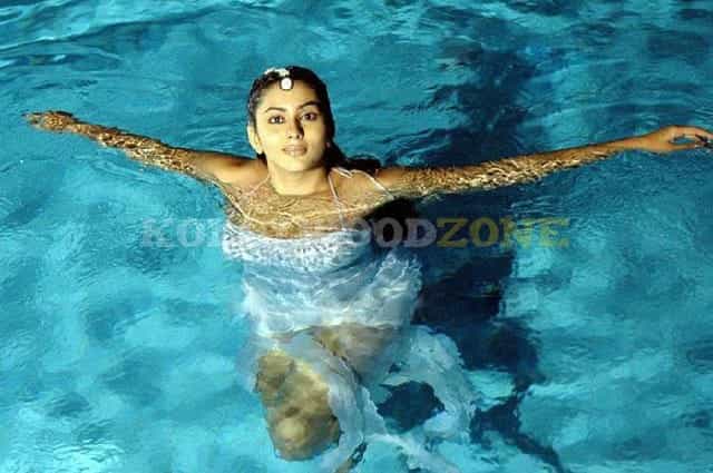 Super Sexy Stills Of Namitha 05