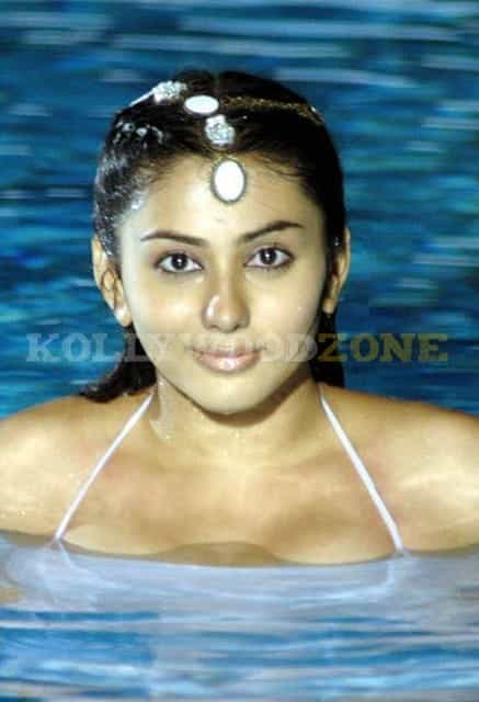 Super Sexy Stills Of Namitha 11