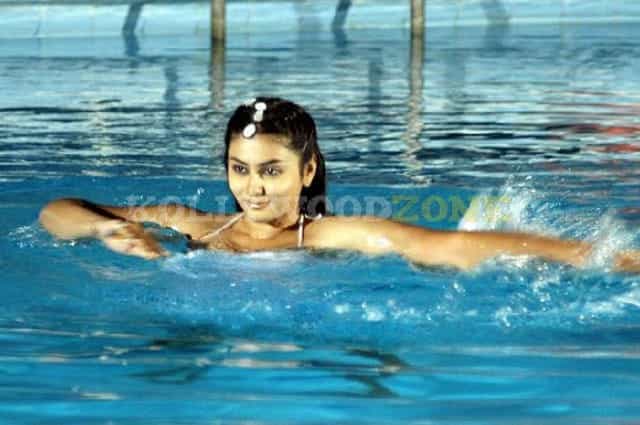 Super Sexy Stills Of Namitha 12