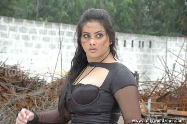 Tamil Actress Namitha Hot Pictures 43