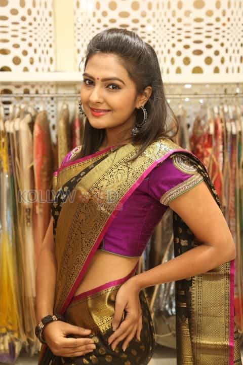 Telugu Actress Neha Deshpande Photos 06