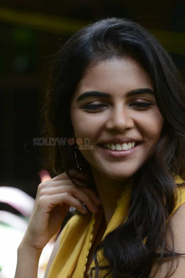 Actress Kalyani Priyadarshan At Ranarangam Interview Photos 17