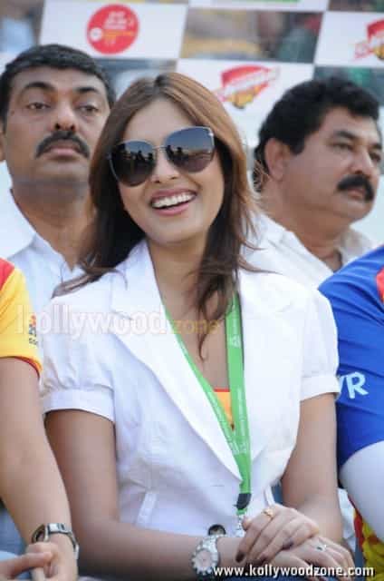 Actress Madhu Shalini At Ccl Match Photos 02