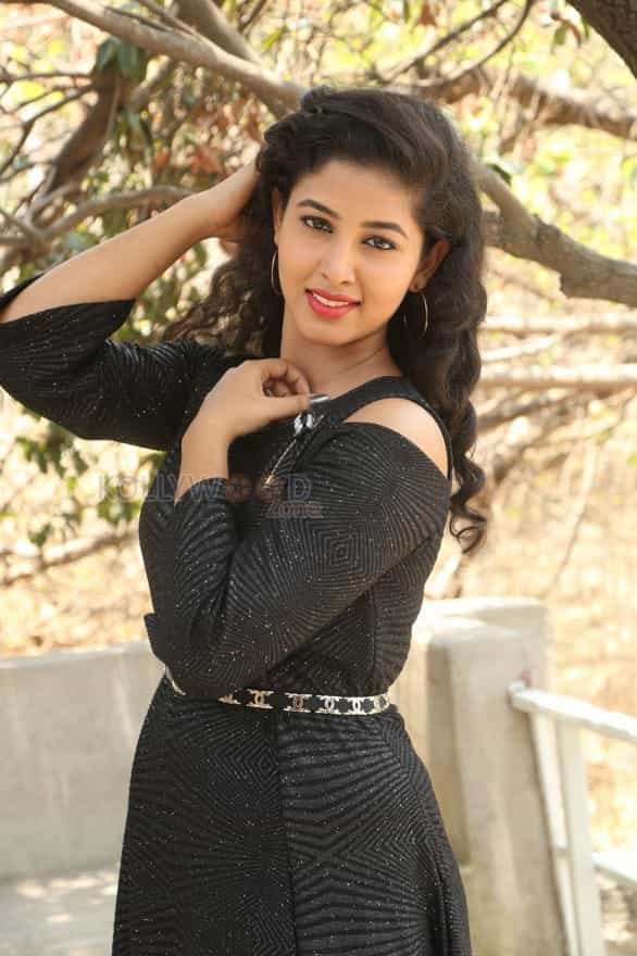 Actress Pavani Latest Photos 21