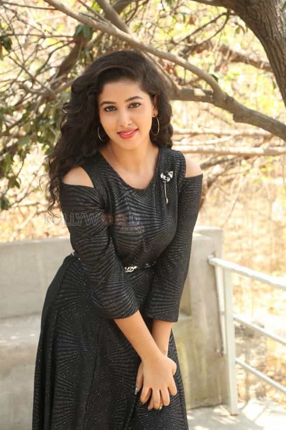 Actress Pavani Latest Photos 23