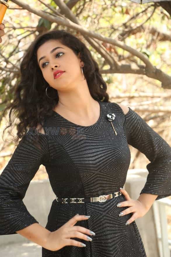 Actress Pavani Latest Photos 28