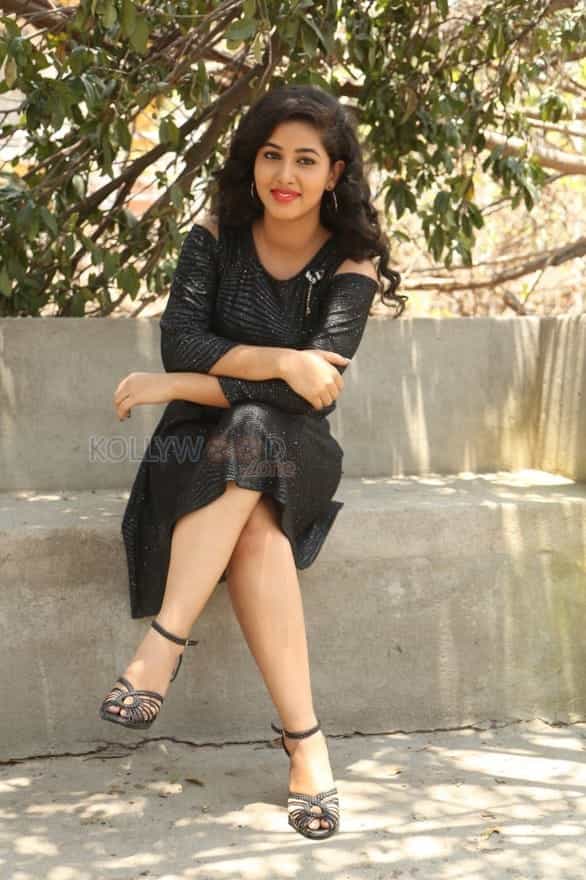 Actress Pavani Latest Photos 37