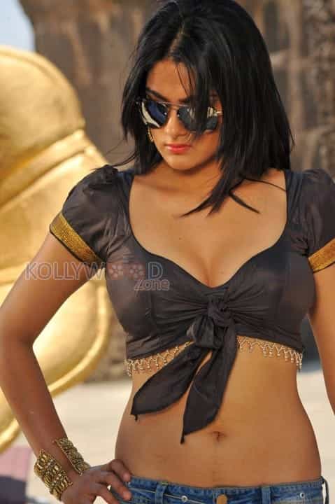 Actress Sakshi Chowdary Hot Pictures 01