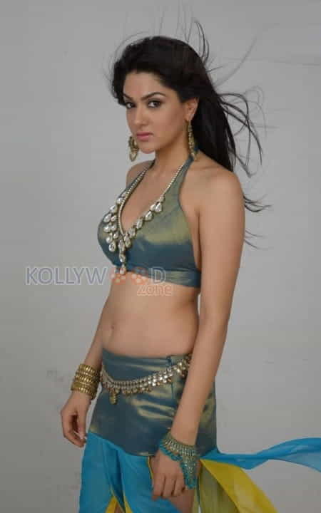 Actress Sakshi Chowdary Spicy Photohsoot Pictures 11