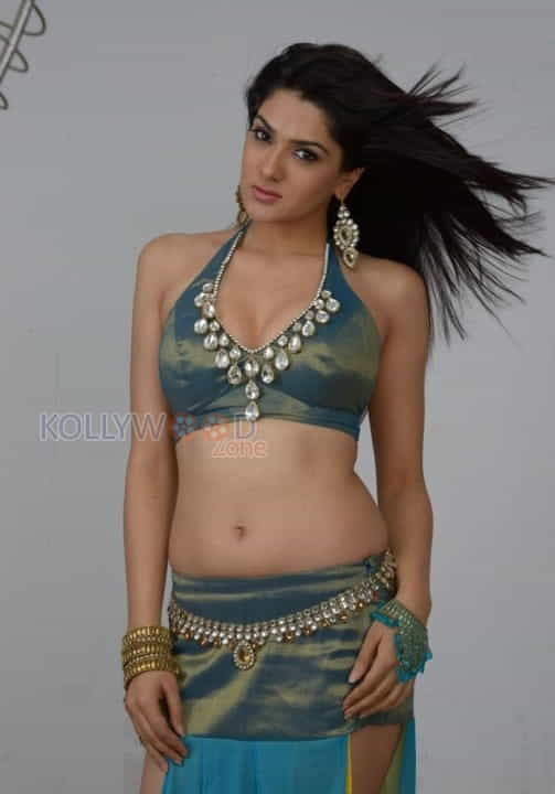 Actress Sakshi Chowdary Spicy Photohsoot Pictures 20