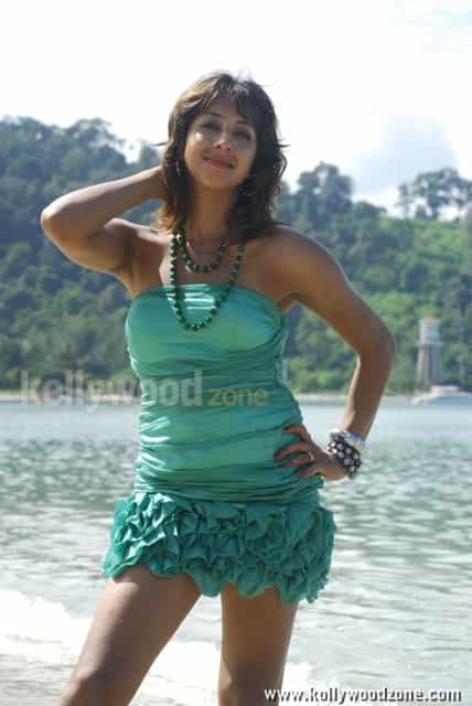 Actress Sanjana Spicy Photos 15