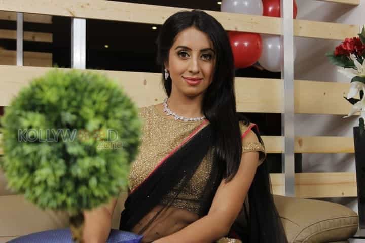 Actress Sanjjanaa Galrani At Durian Showroom Opening Photos 14