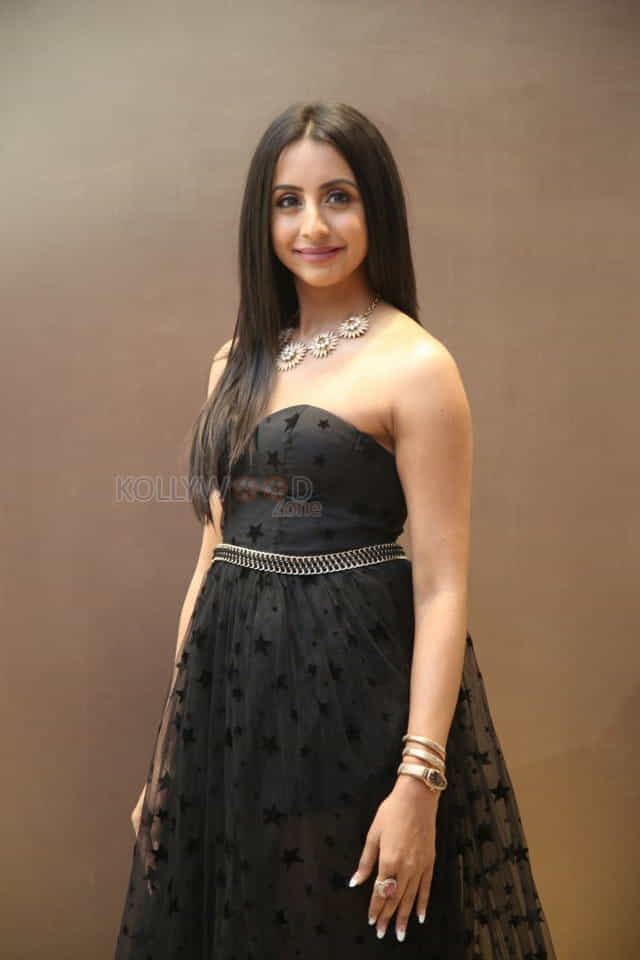 Actress Sanjjanaa Galrani At Guna 369 Pre release Event Photos 01