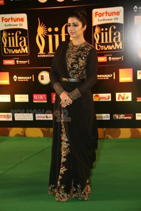 Charmy Kaur At Iifa Awards Pictures 01