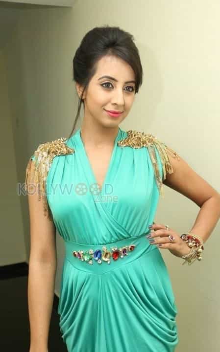 Kannada Actress Sanjana Galrani Photos 15