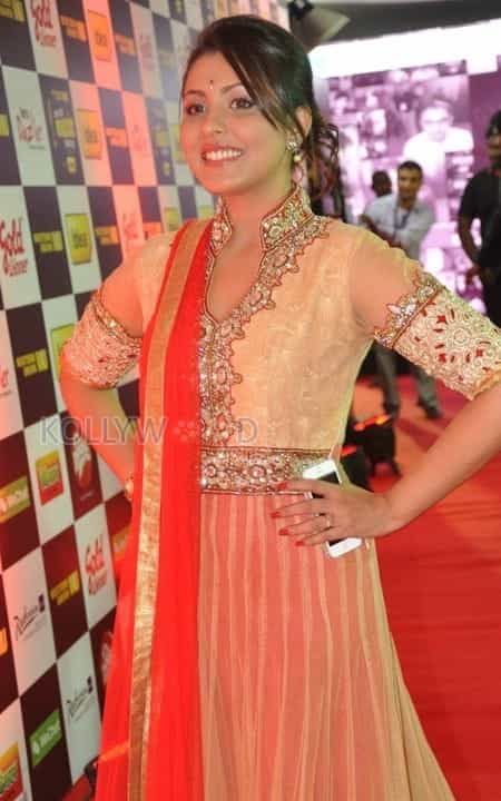 Madhu Shalini At Mirchi Music Awards Photos 07