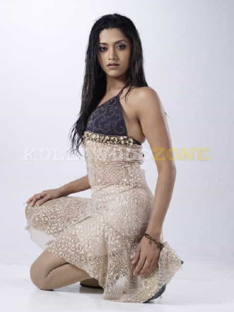 Mamta Mohandas Sexy Stills 43