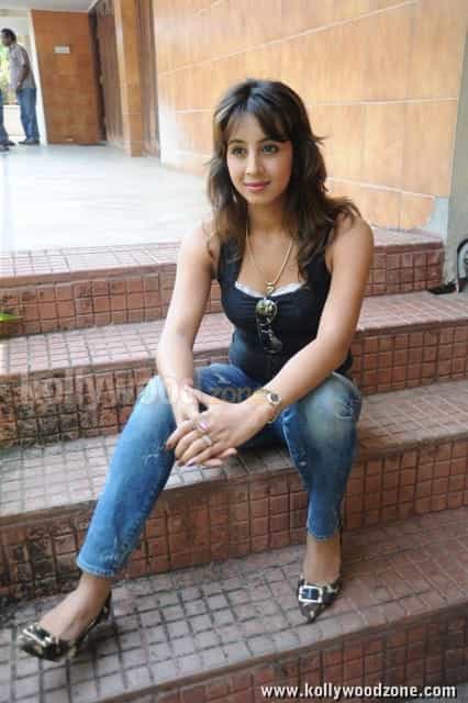 Sanjana Latest Sexy Stills 22