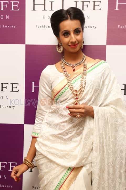 Sanjjanaa Galrani At Hi Life Expo Photos 07