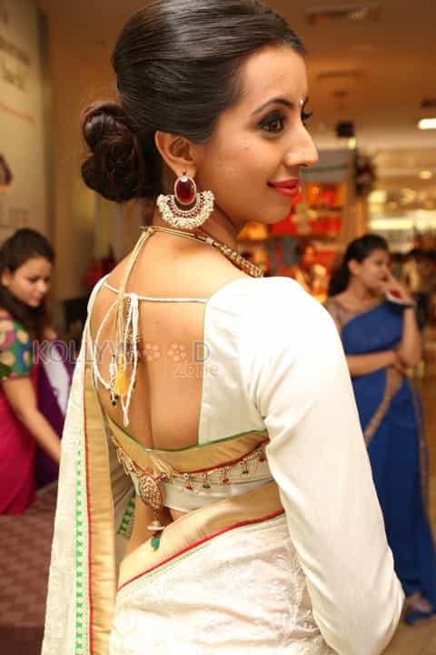 Sanjjanaa Galrani At Hi Life Expo Photos 19