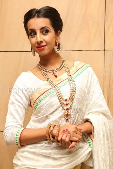 Sanjjanaa Galrani At Hi Life Expo Photos 24