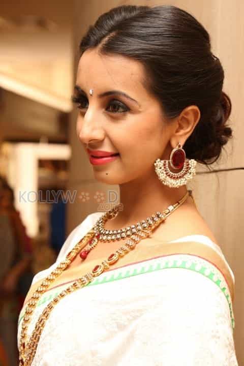 Sanjjanaa Galrani At Hi Life Expo Photos 27