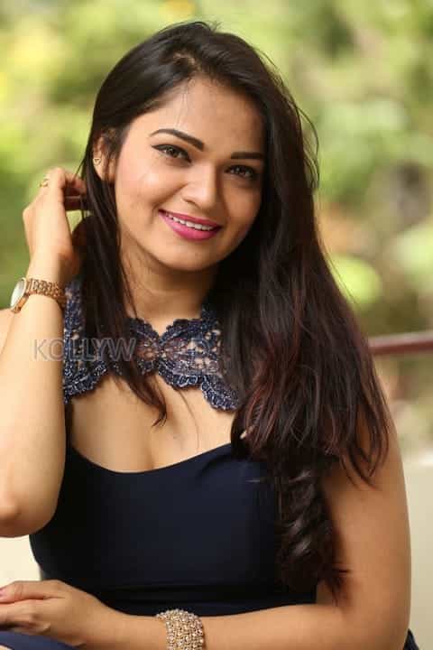 Sexy Actress Ashwini At Vinodam 100 Press Meet Pictures 53