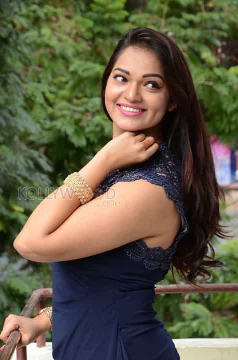 Sexy Actress Ashwini At Vinodam 100 Press Meet Pictures 87