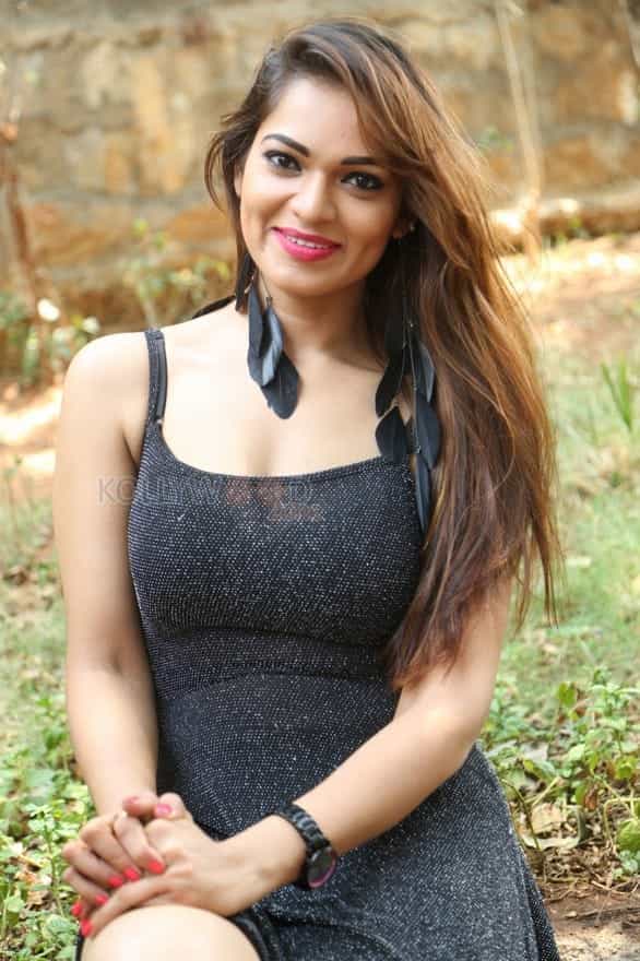 Telugu Actress Aswini New Sexy Photoshoot Stills 55