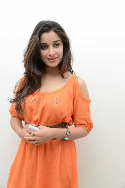 Telugu Actress Madhurima Photoshoot Pictures 14